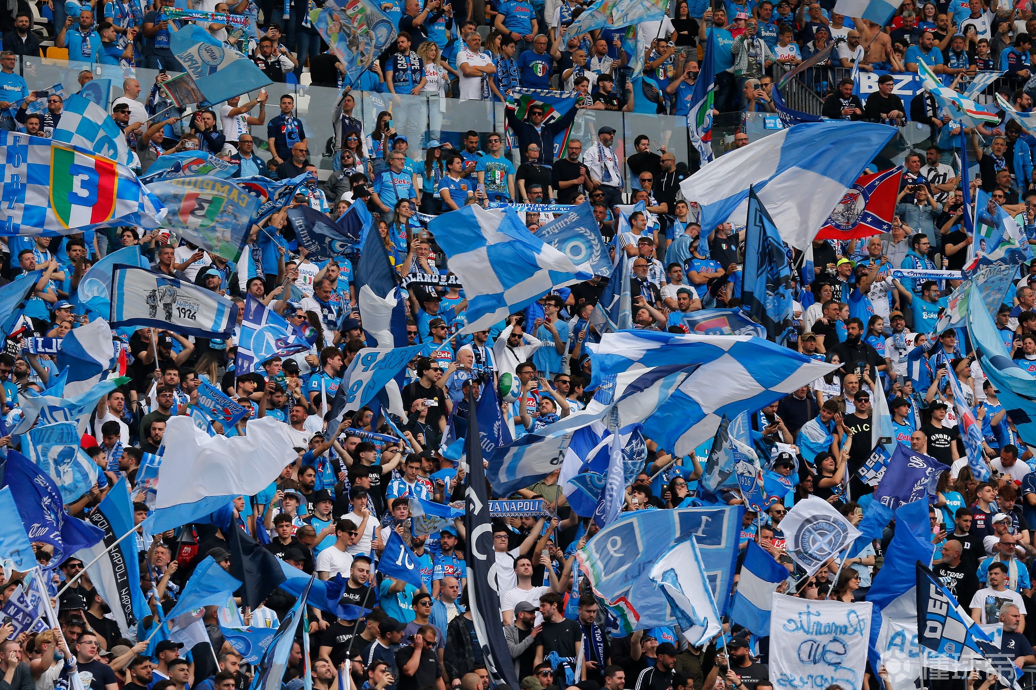 那不勒斯客场告负,备战下轮比赛 那不勒斯客场告负,备战下轮比赛