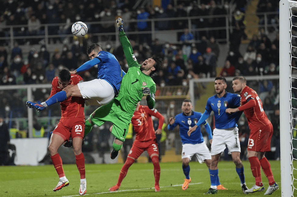 包含波黑队战胜法国国家队，小组赛形势一片光明的词条