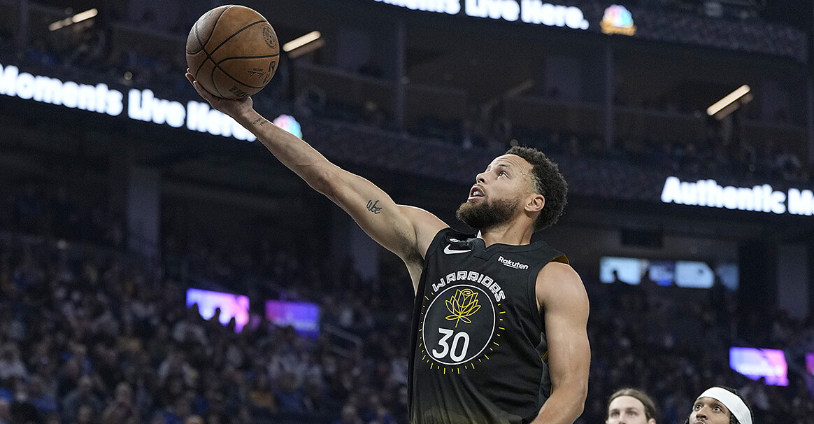 爵士外线火力全开,三分球命中率超过% 爵士外线火力全开,三分球命中率超过%