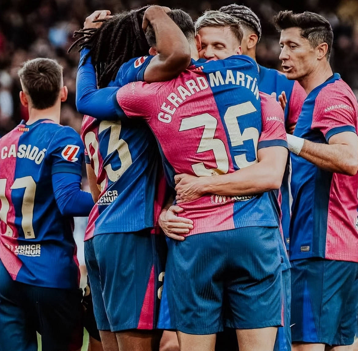 包含深圳佳兆业击败江苏舜天，积分榜上略有上升的词条