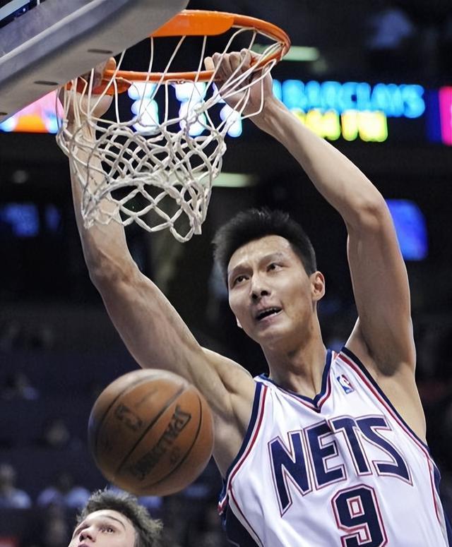 中国男篮热身赛：易建联发挥出色，带领队伍取得胜利的简单介绍