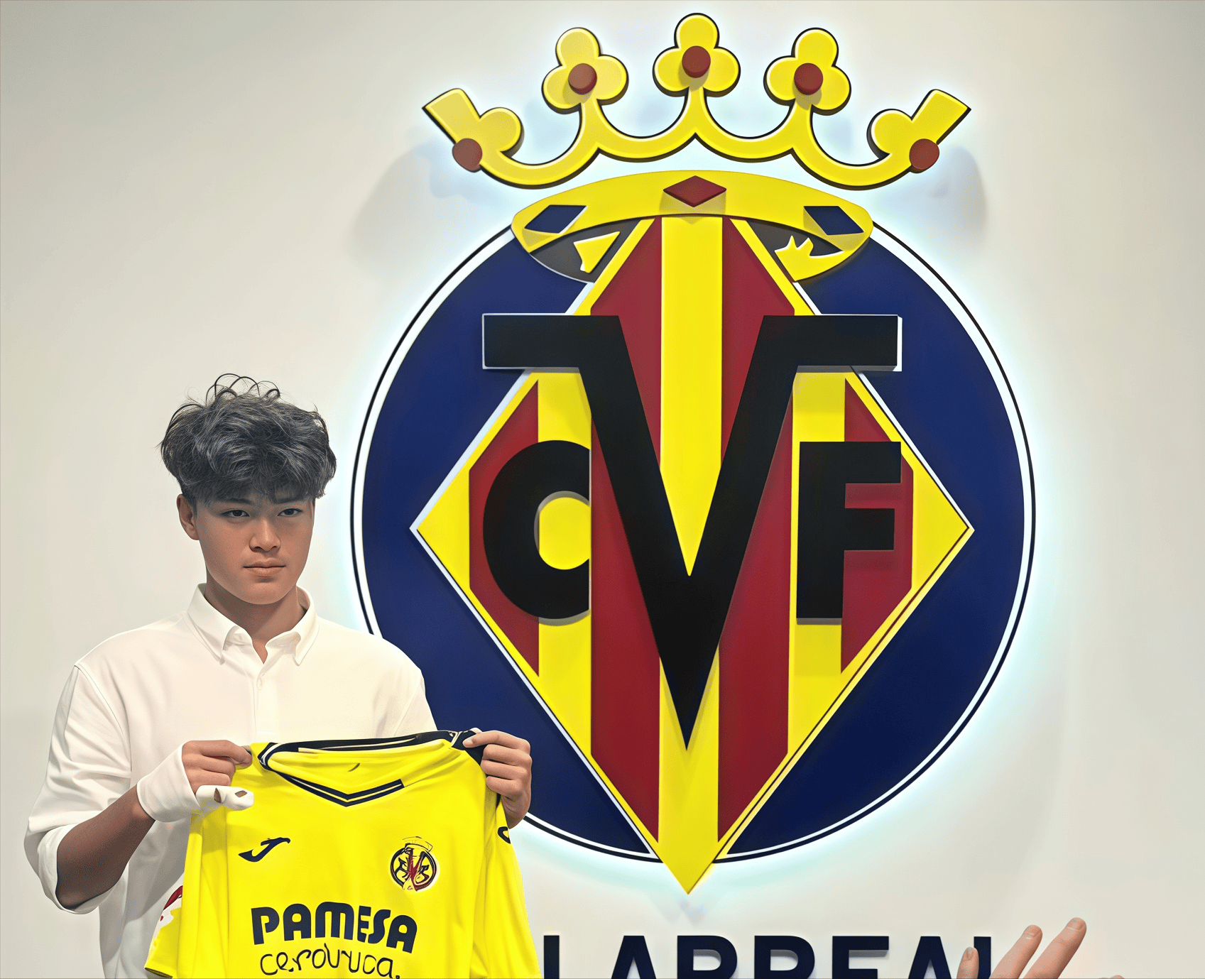 国足险胜英格兰，凯恩世界波破门西甲的简单介绍