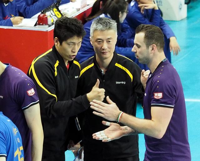 中国乒乓球队力克奥地利乒乓球队,波尔统治全场 中国乒乓球队力克奥地利乒乓球队,波尔统治全场