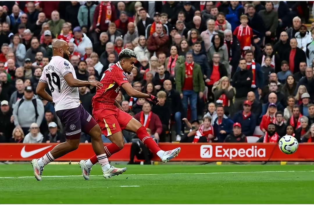 利物浦碾压多特蒙德,戈麦斯关键制胜 利物浦碾压多特蒙德,戈麦斯关键制胜