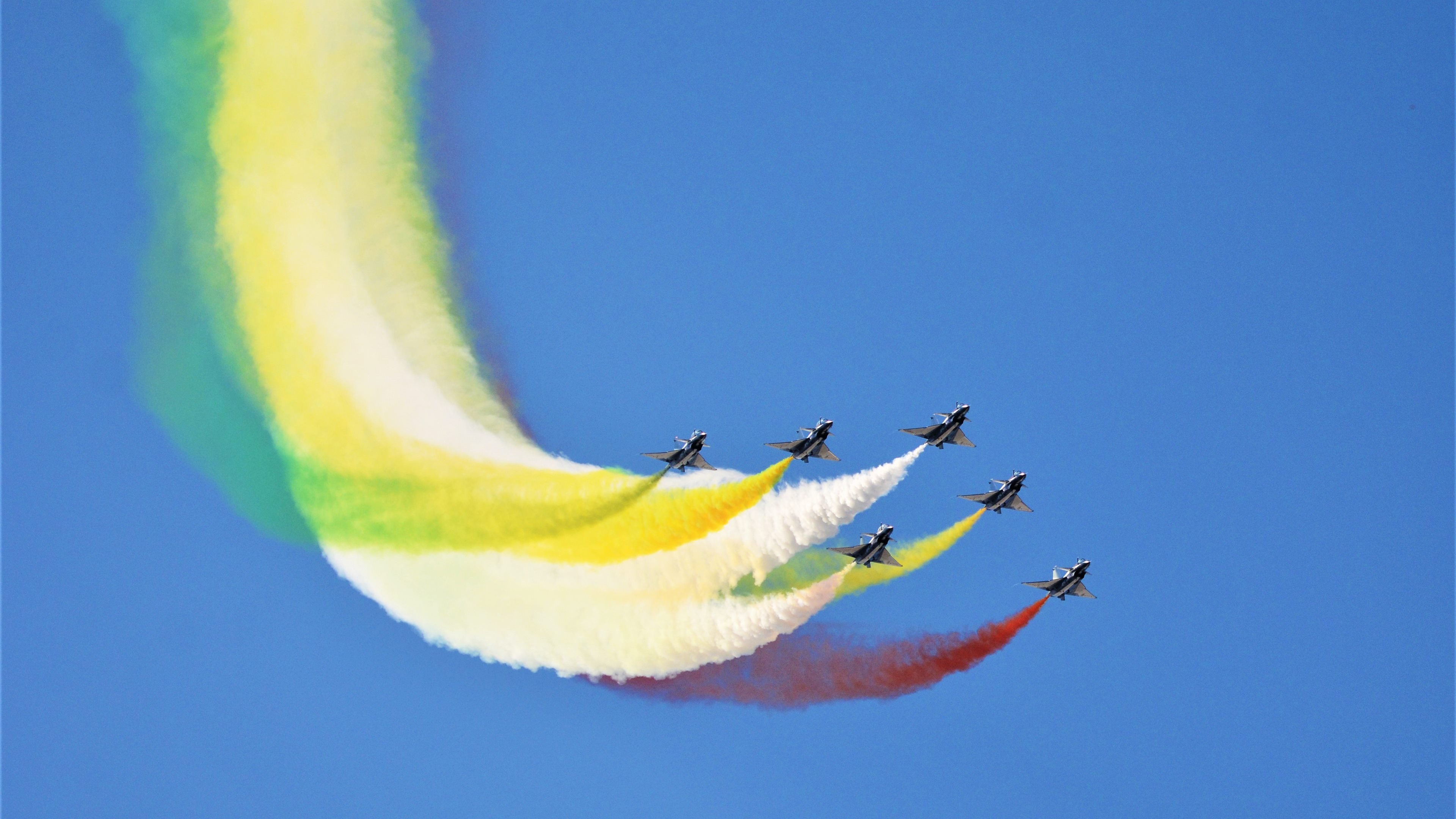 西决生死战,德里赫特矗立之夜,将比赛扛在自己肩上