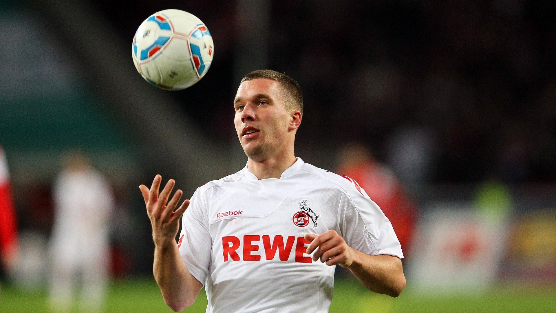 比利亚雷亚尔横扫玻利维亚,布雷默主宰意甲巅峰对决