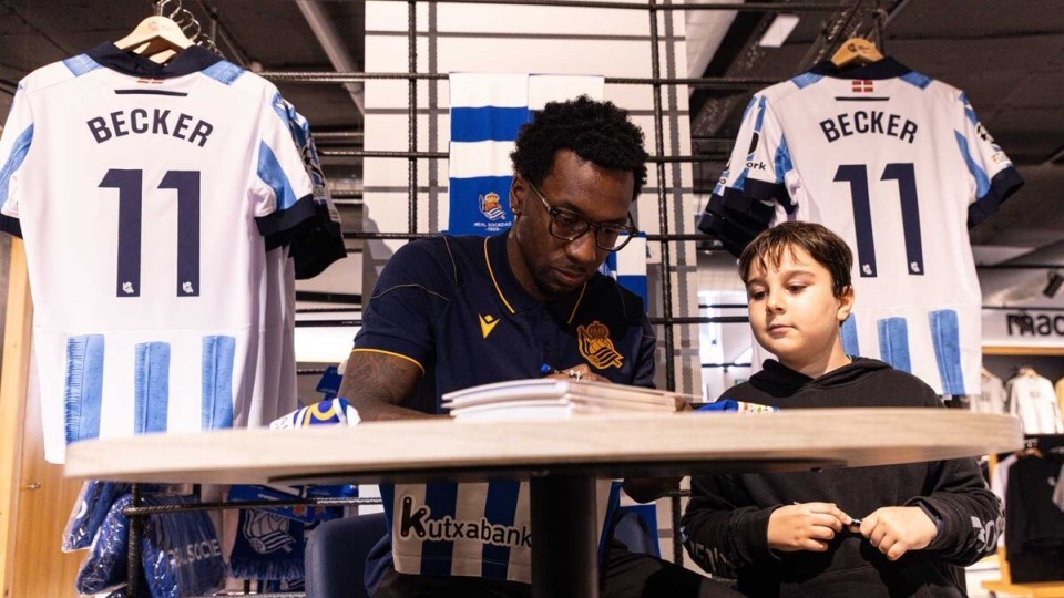 特奥冠军级表现，皇家社会拿下卡塔尔